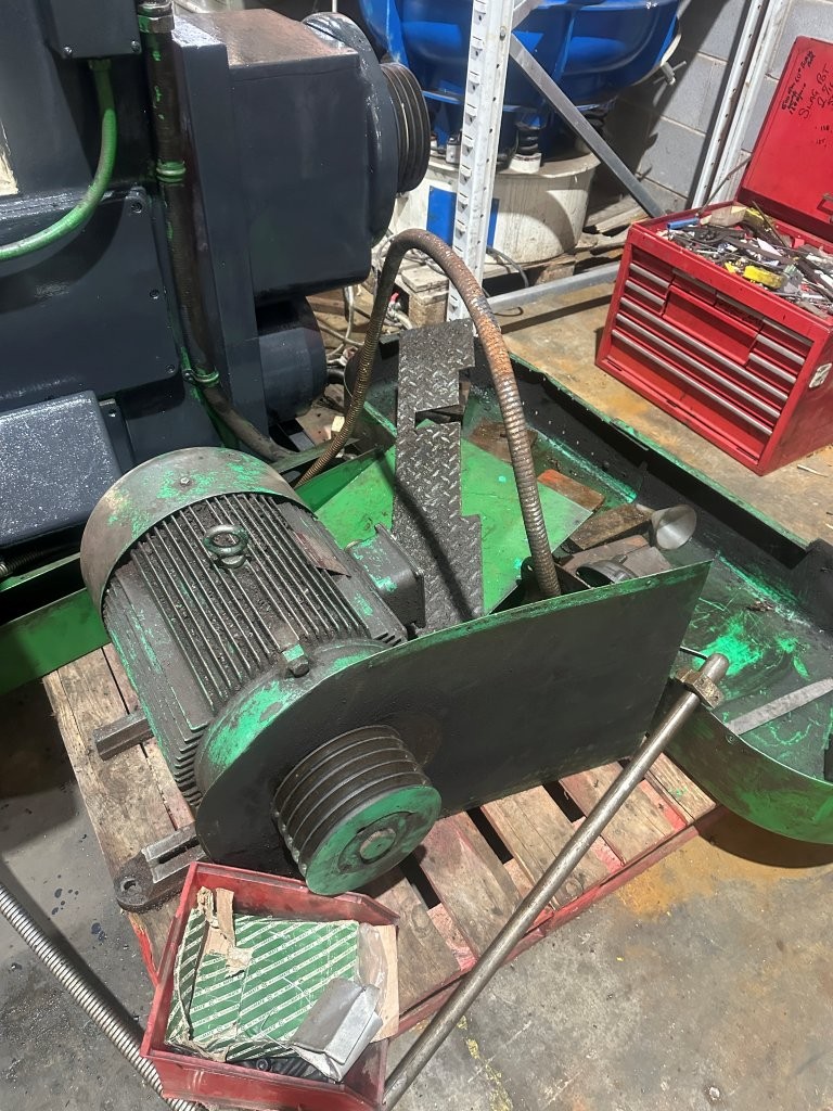 Used Webster & Bennett 36 Elevating Rail Vertical Borer