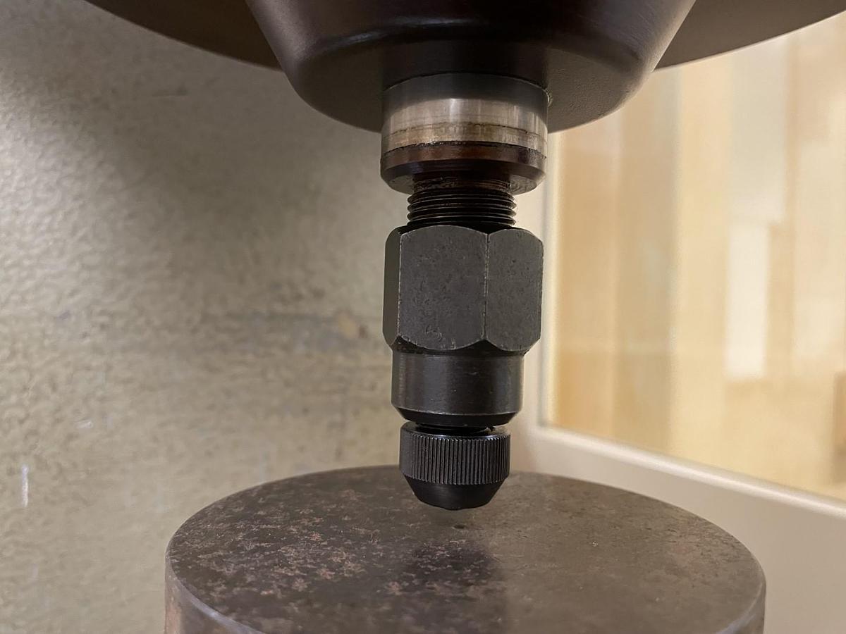 Used Esse WAY Hardness Tester