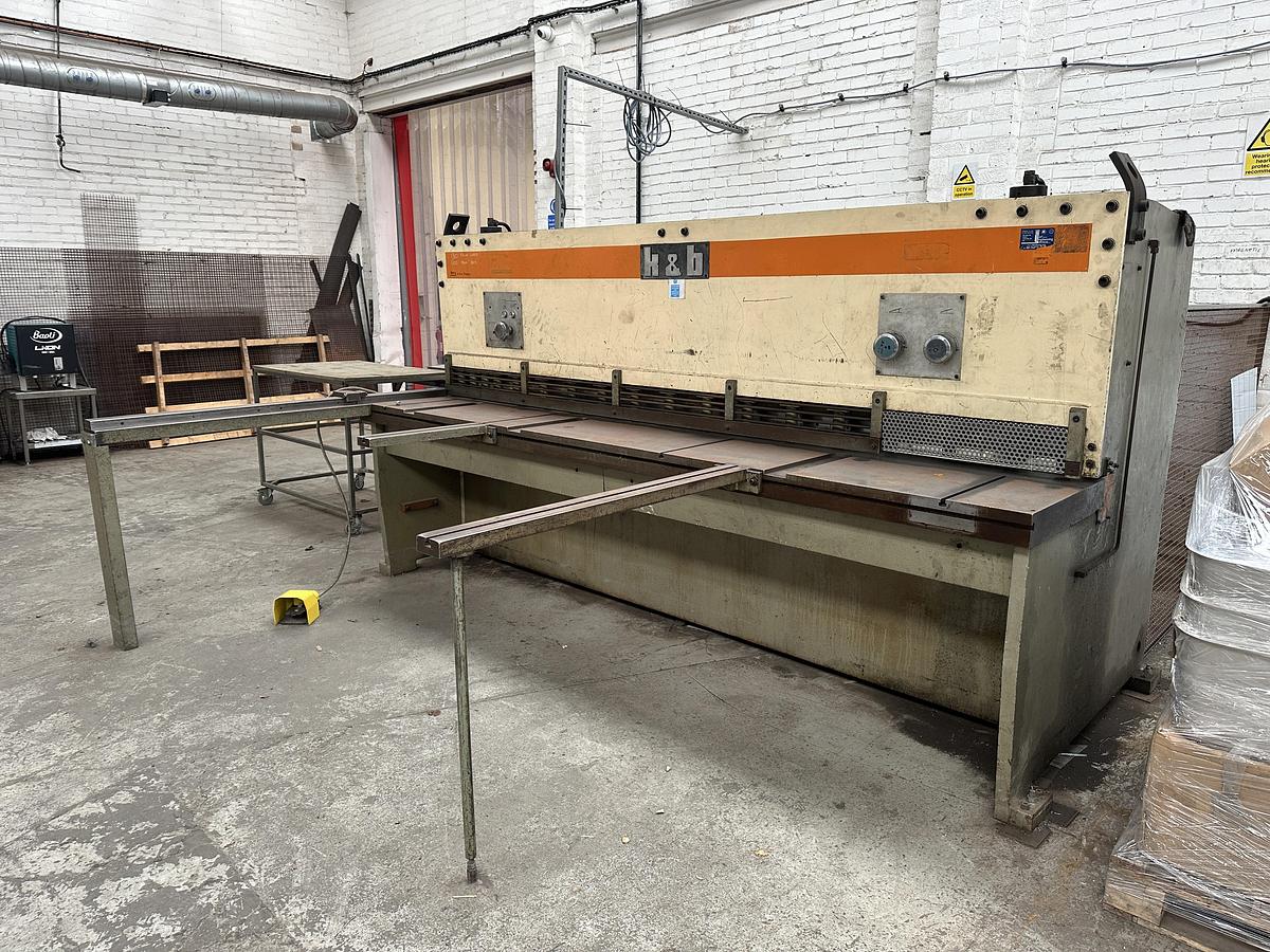 Used Safan Donewell 3000mm x 6mm Guillotine