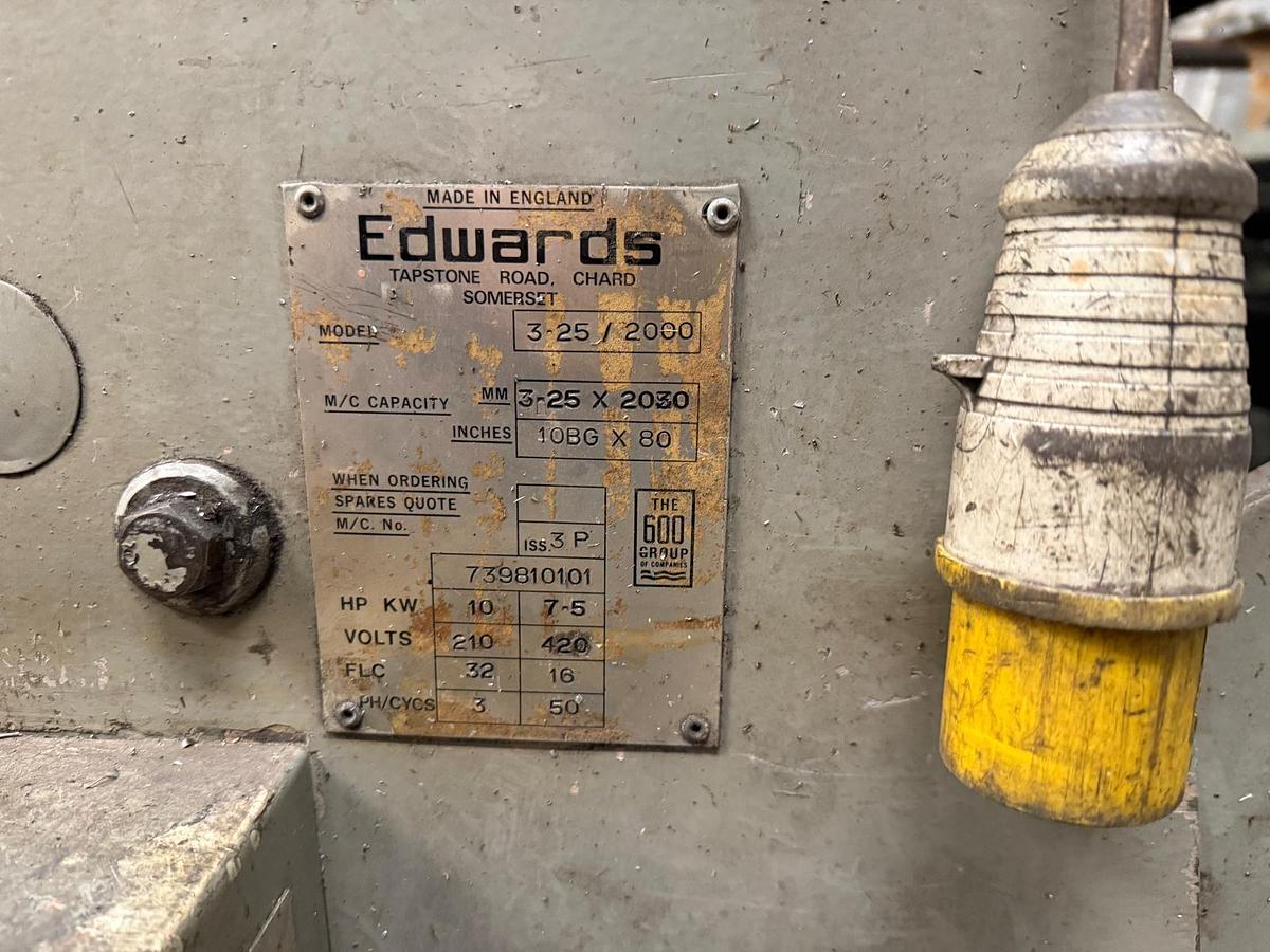 Used Edwards Truecut 3.25/2000 Guillotine