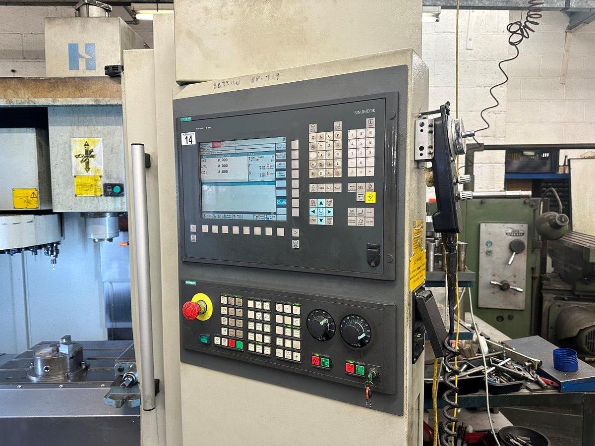 Used Hardinge Bridgeport XV 710 Vertical Machining Centre