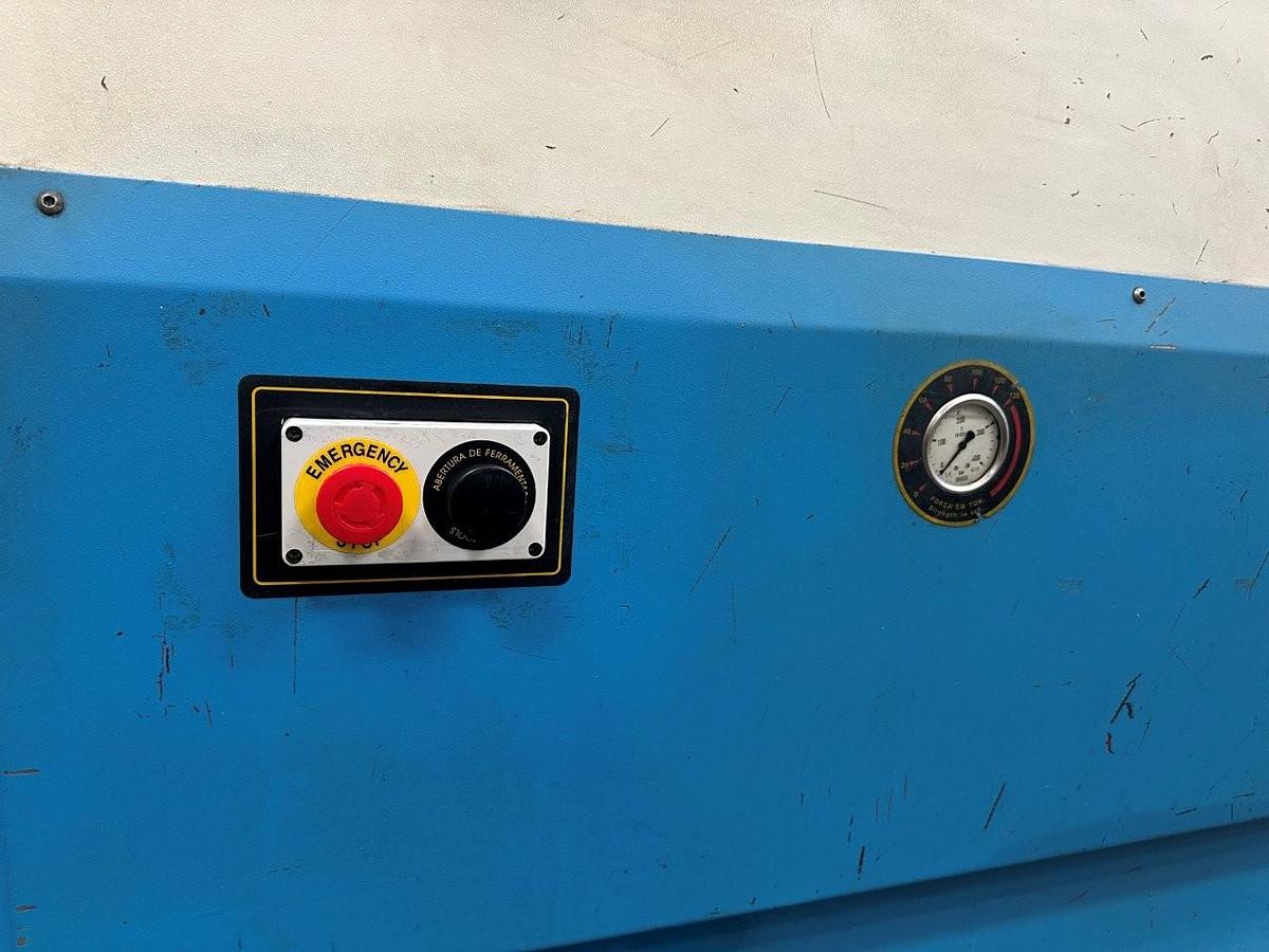 Used Rico Syncro PRCN 30-135M CNC Pressbrake