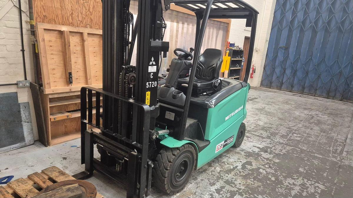 Used Mitsubishi FB25N Electric Forklift