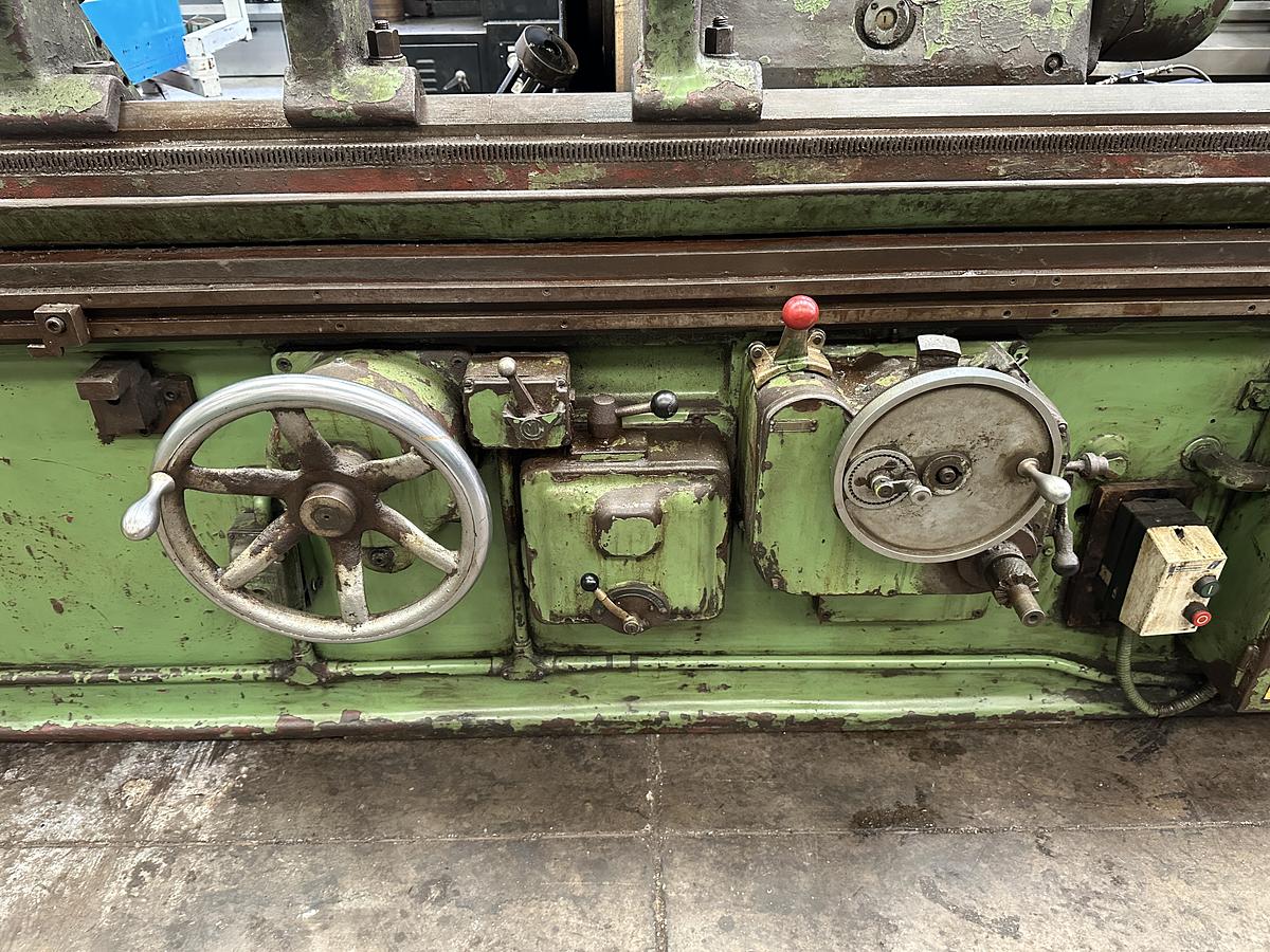 Used Churchill Model C Cylindrical Grinding Machine