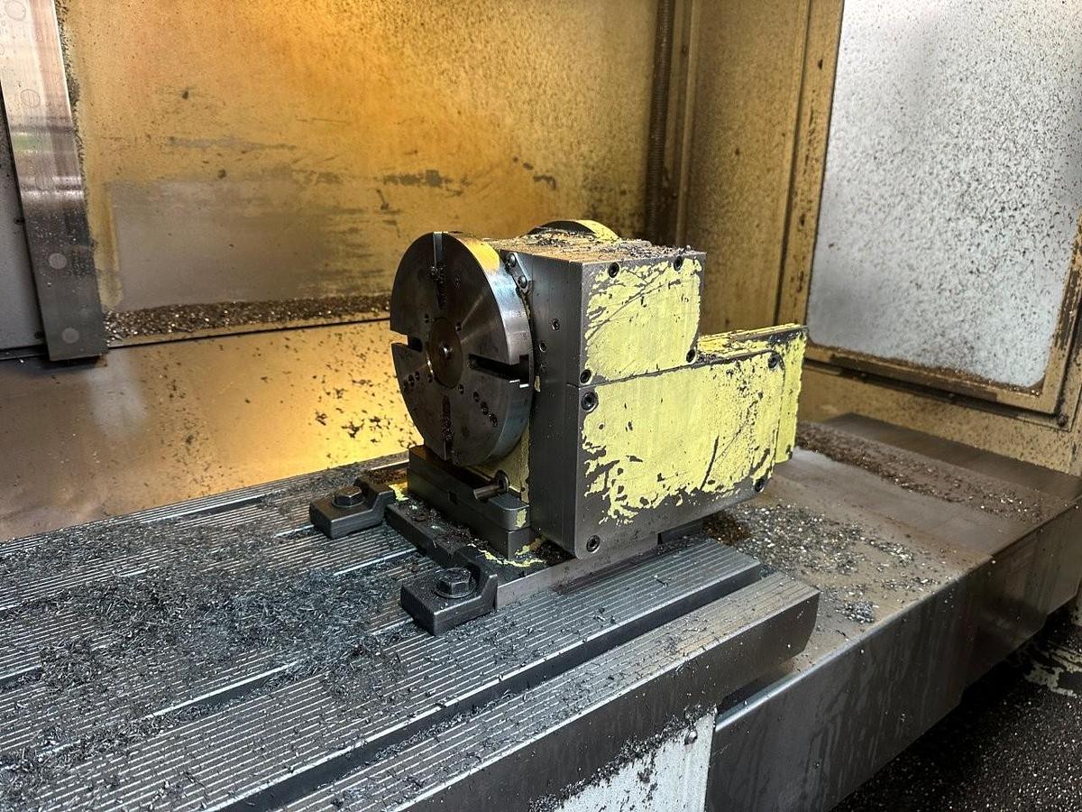 Used Bridgeport VMC800XP 30 Vertical Machining Centre 