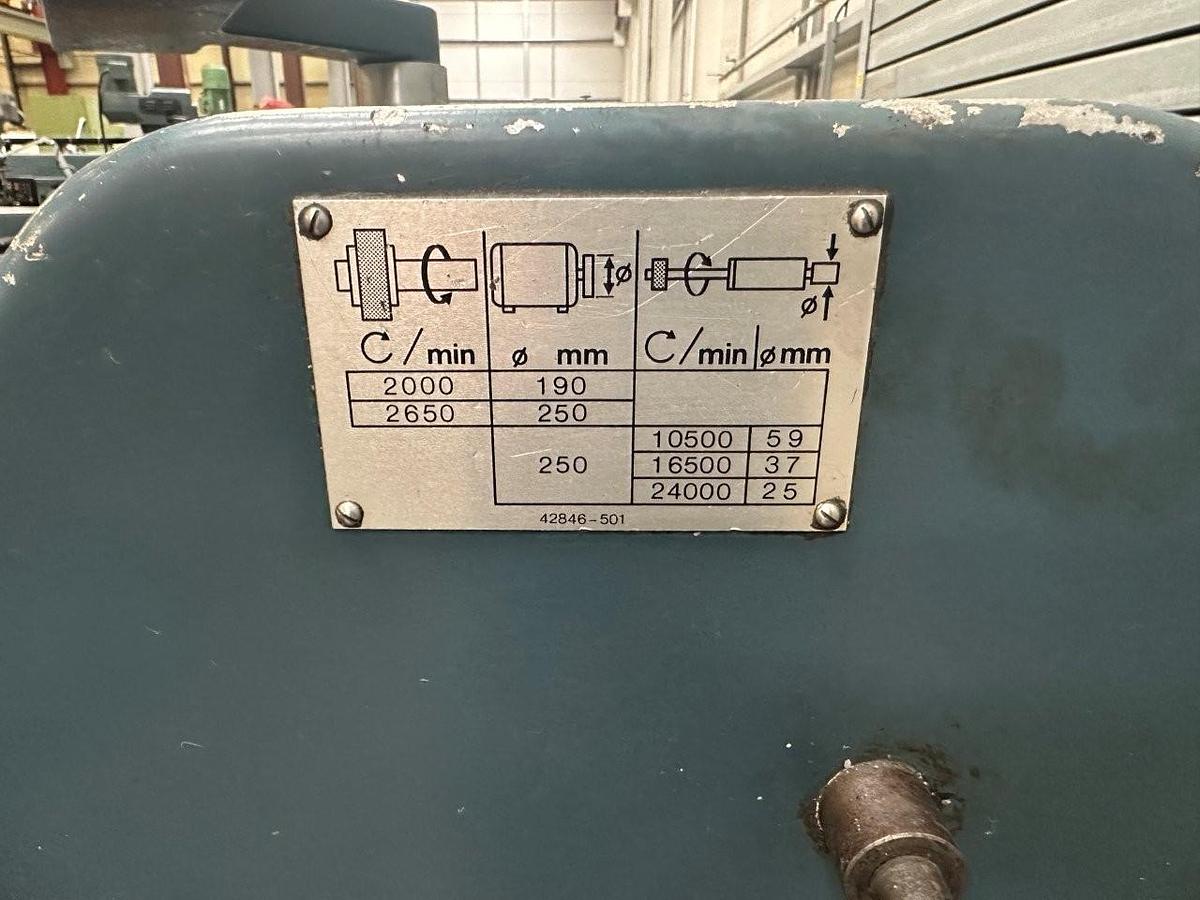 Used Jones & Shipman 1076 EIU Universal Grinder