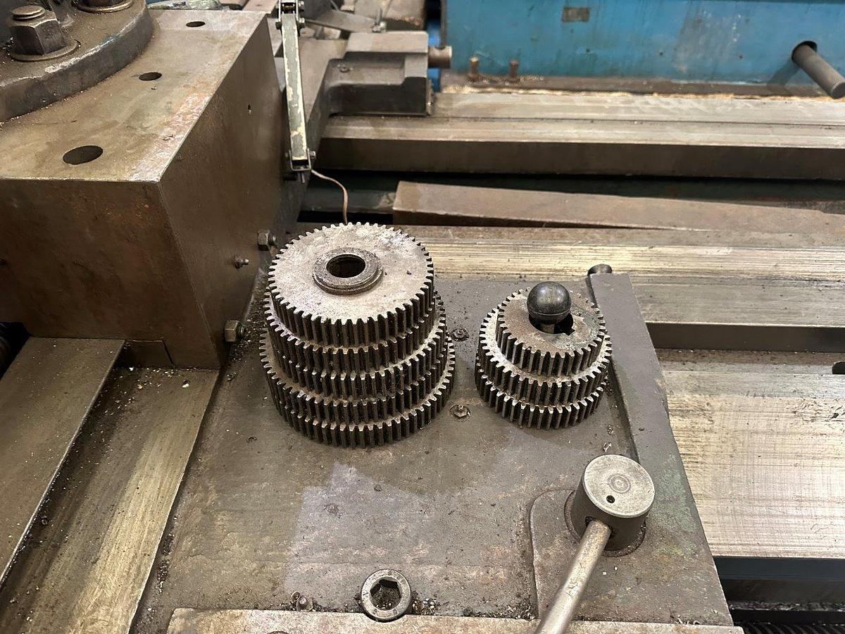 Used Broadbent 1041mm x 9,300mm Lathe