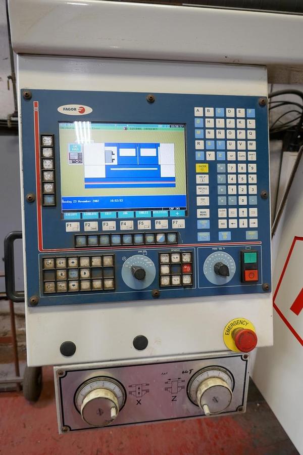 Used Pinacho Taurus 260 x 2000 CNC Lathe (2001)