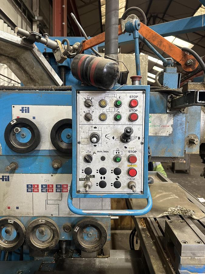 Used FIL Aurora Model FU 120 Double Spindle Bed Milling Machine