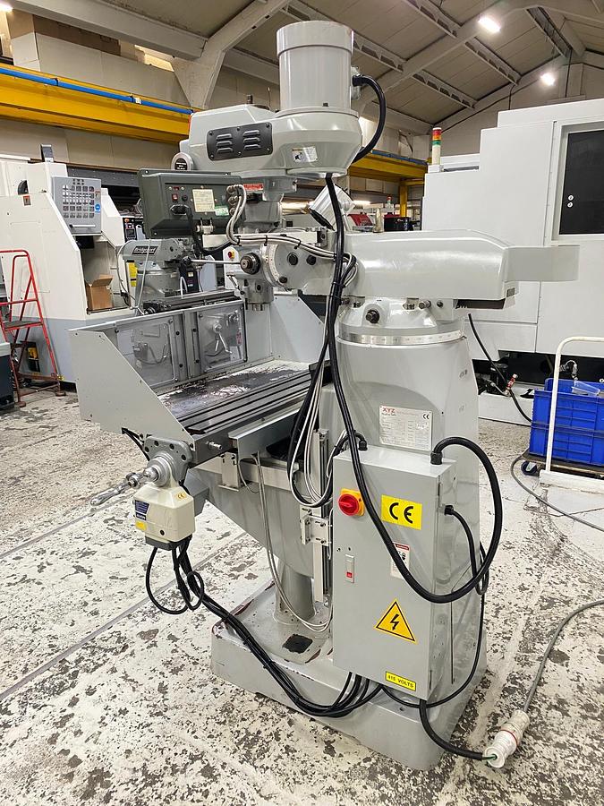Used XYZ 1500 Turret Milling Machine