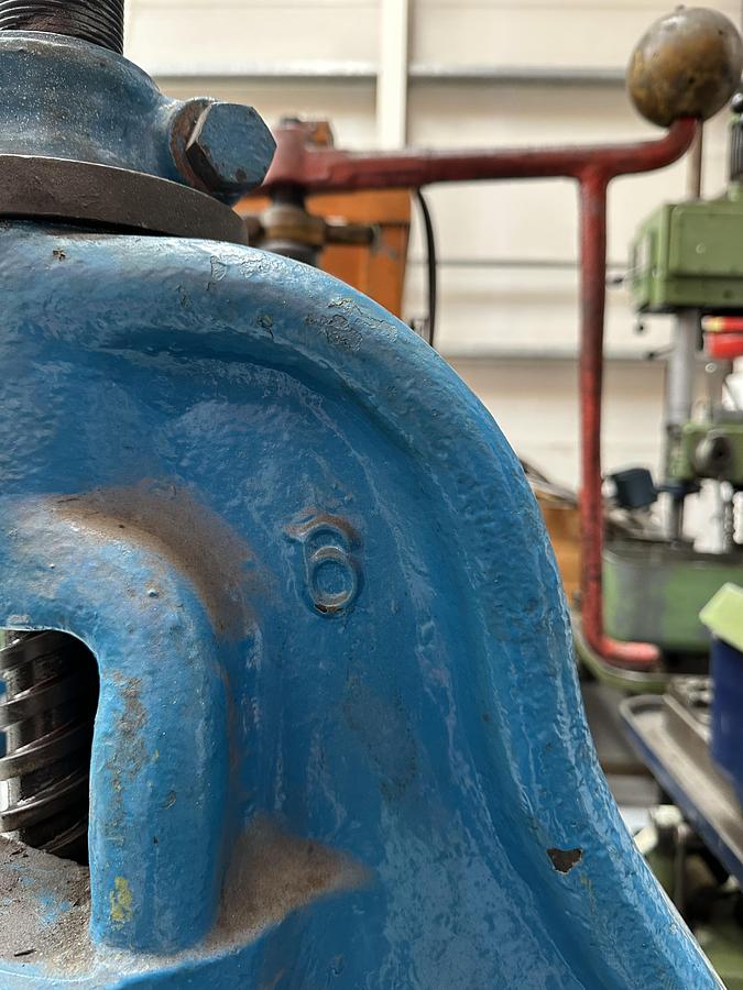 Used NORTON 6T Flypress on bench