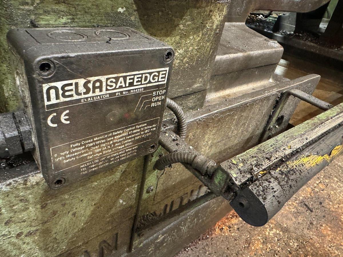 Used DSG Type 1609 x 60 Centre Lathe