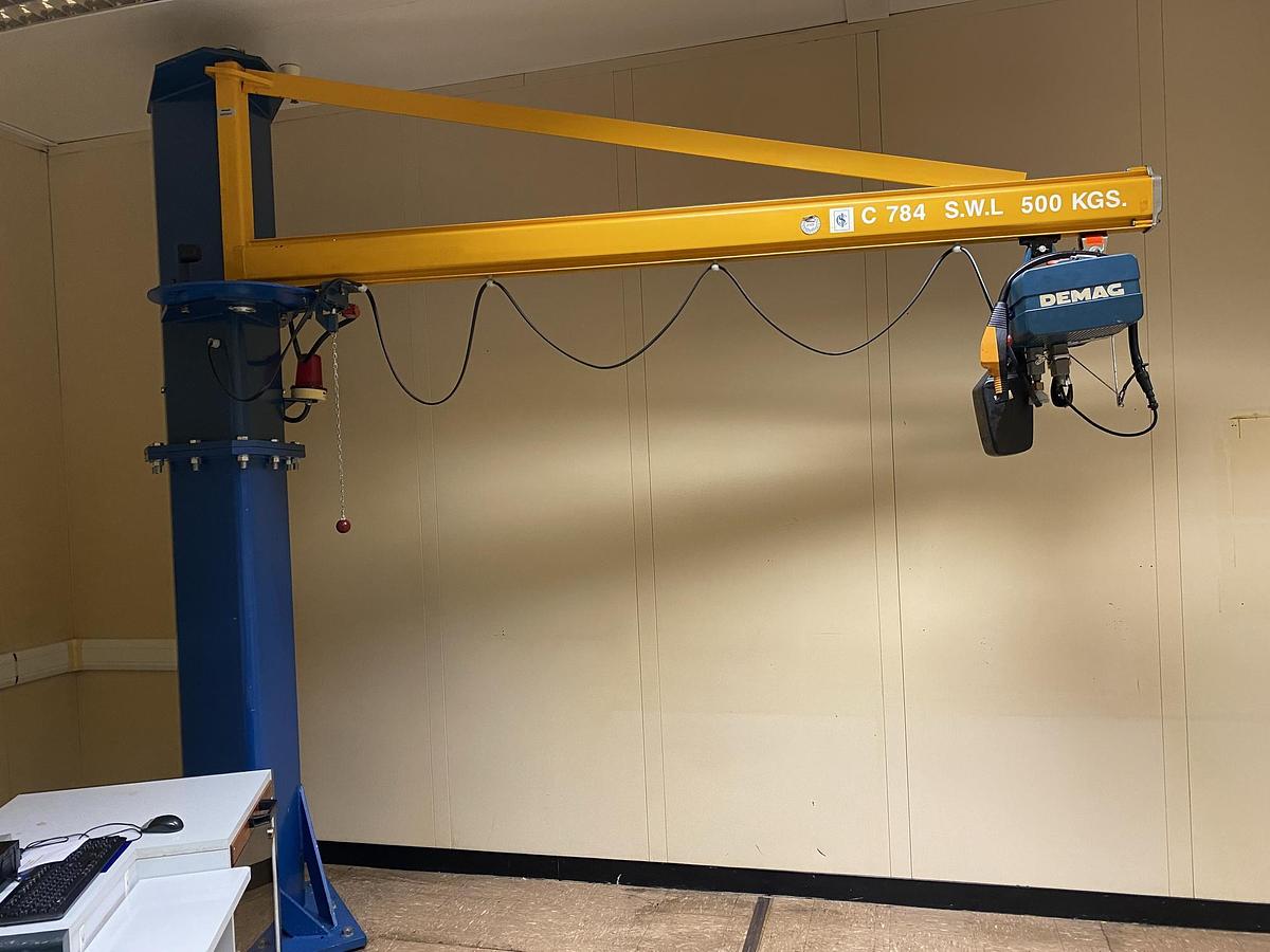 Used Swinging Jib Arm Crane DEMAG 500 kgs