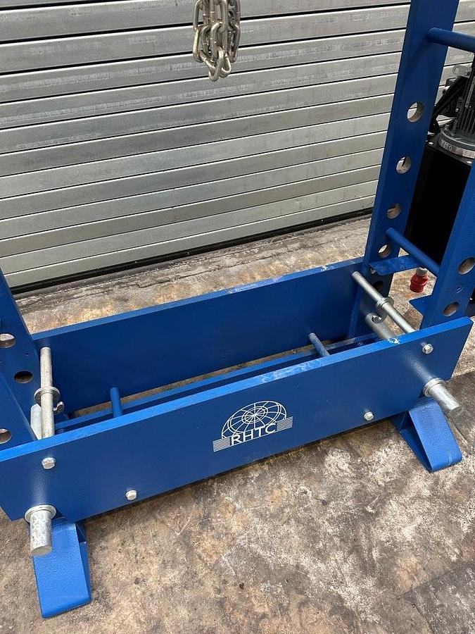 Used RHTC 100 TON M/H-M/C-2 Hydraulic  Press