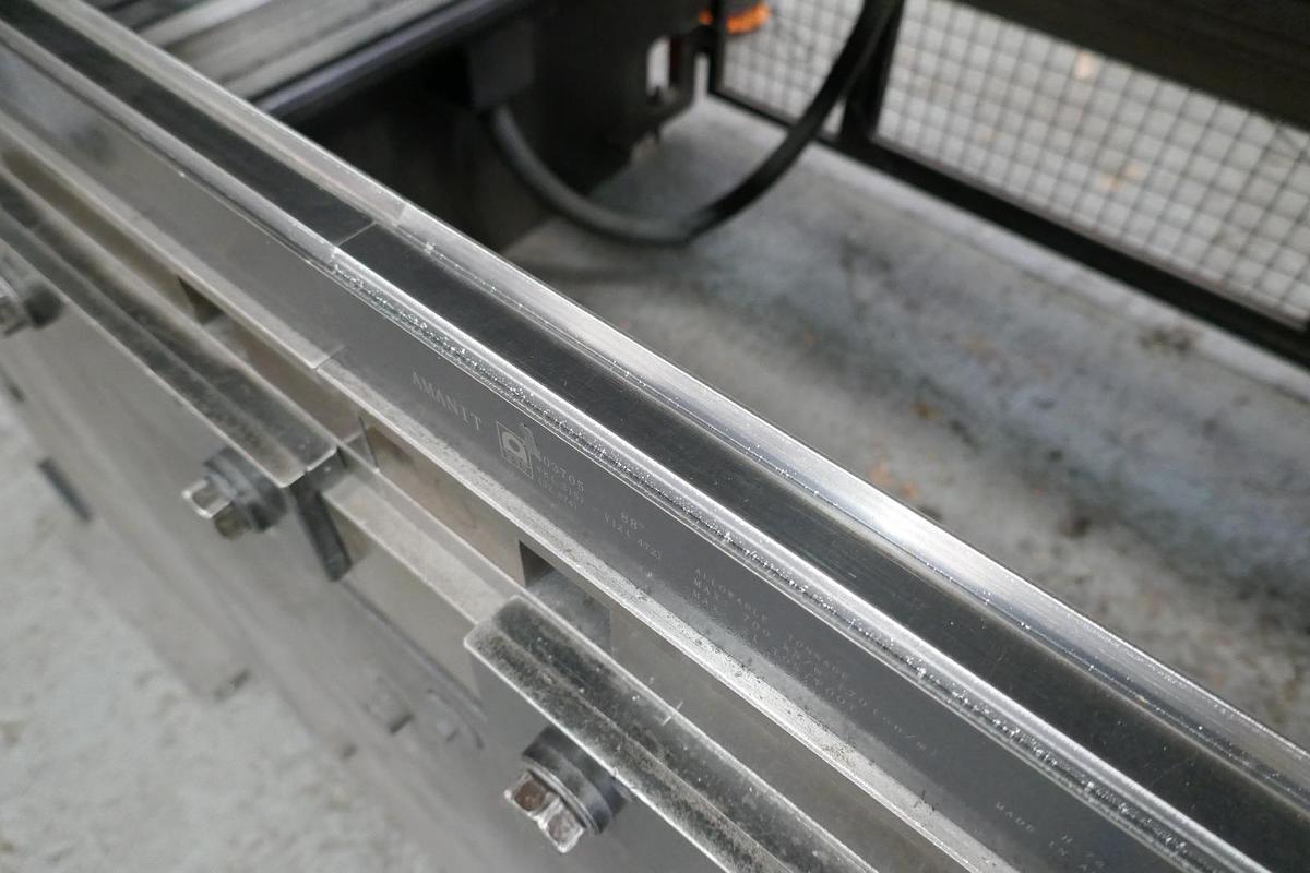 Used Amada HFBO 100/30 CNC Pressbrake
