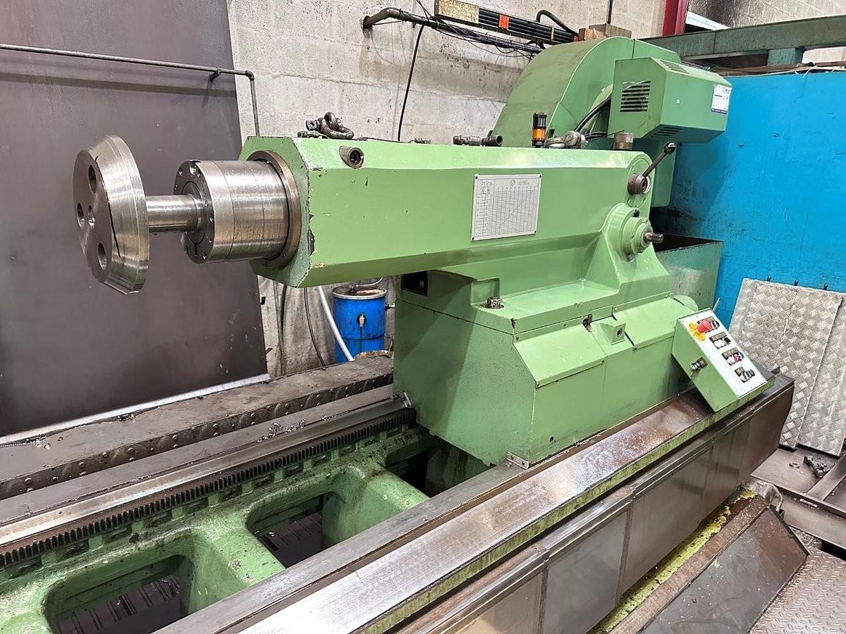 Used Tacchi HD/1450 – 725 x 4000mm CNC Lathe (2012)