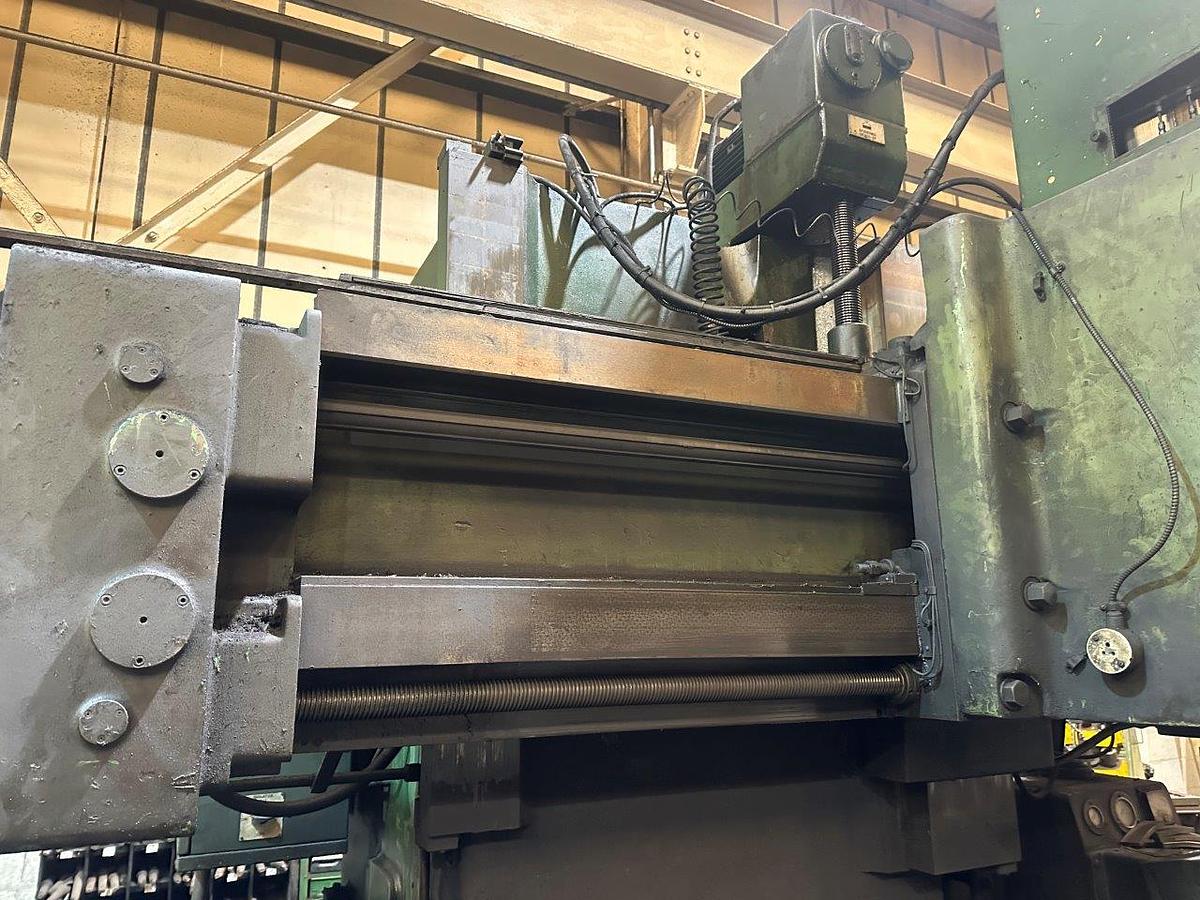 Used Webster & Bennett 48″ EV Type Vertical Borer