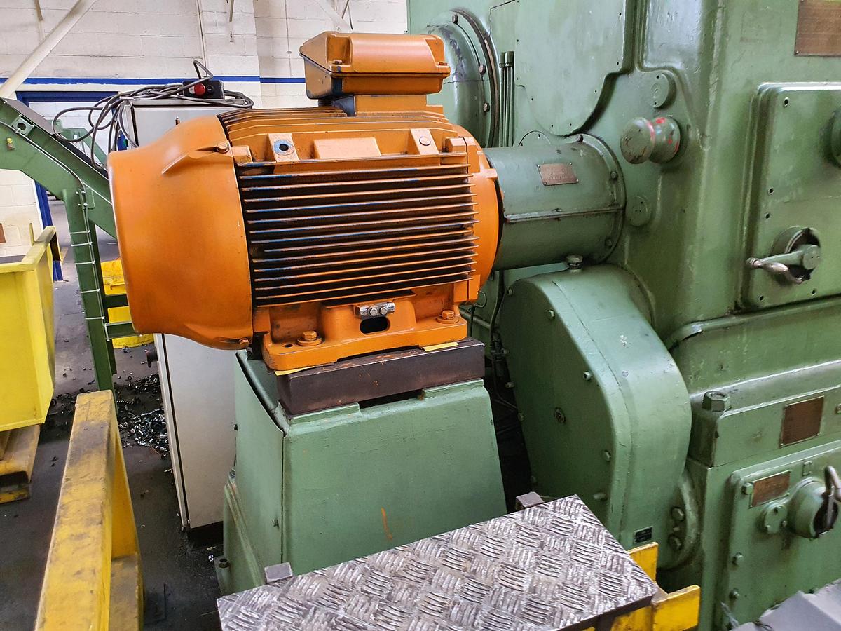 Used Craven 2000mm x 8000mm Heavy Duty Lathe