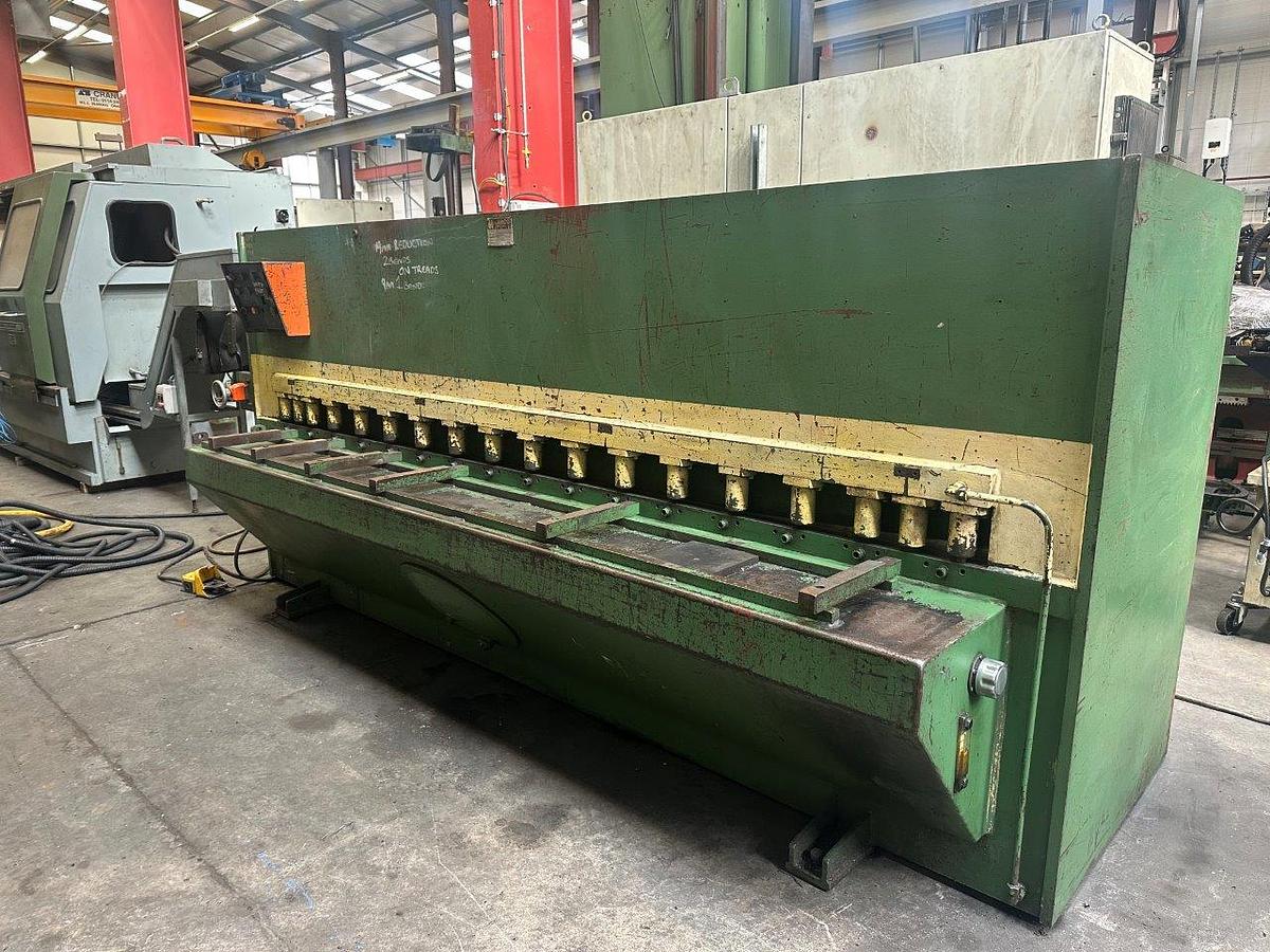 Used HACO TS 306 3050mm x 6mm Hydraulic Guillotine
