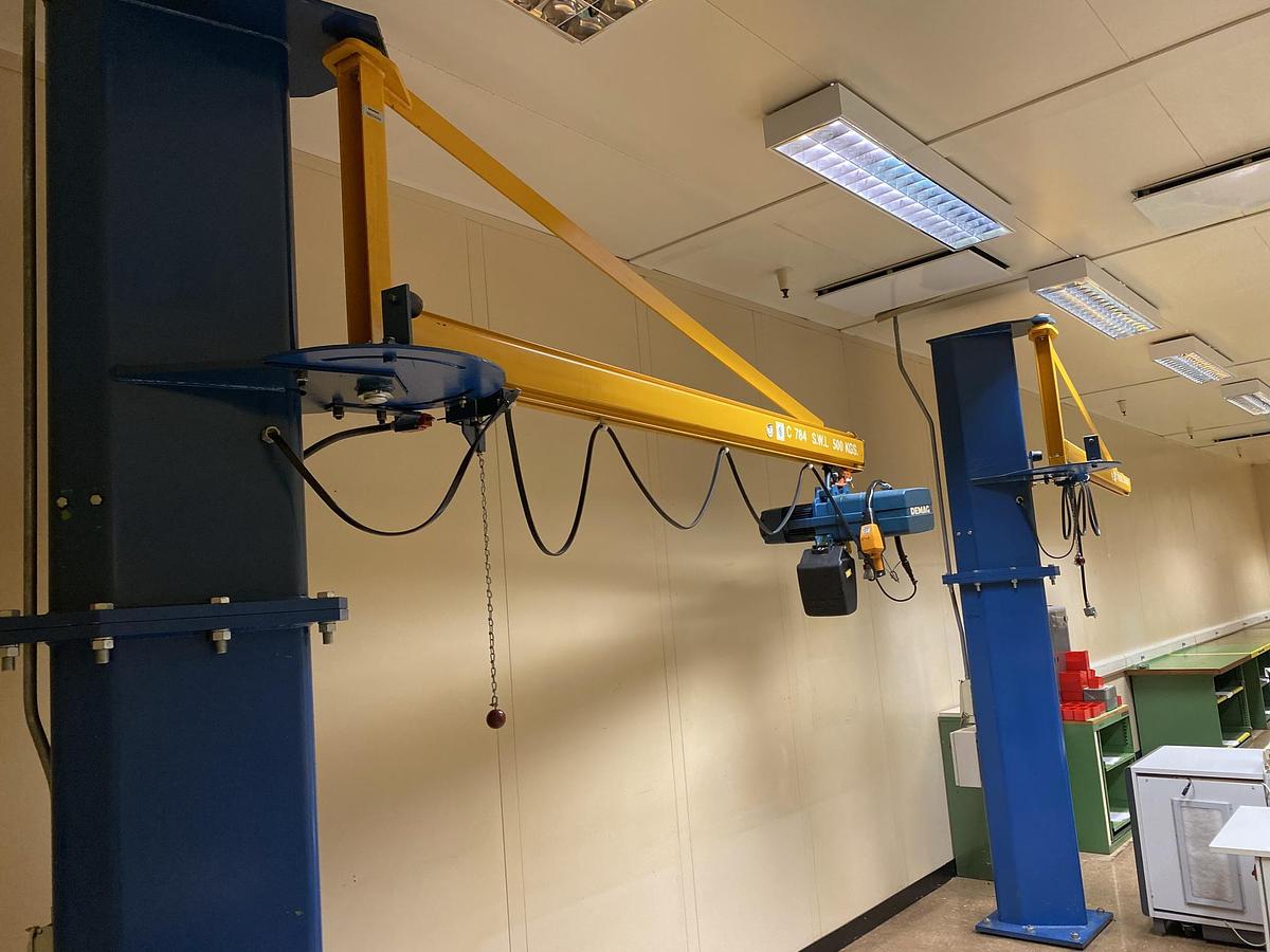 Used Swinging Jib Arm Crane DEMAG 500 kgs