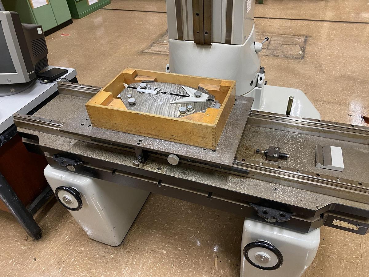 Used Talyrond 3 T Roundness Gauge