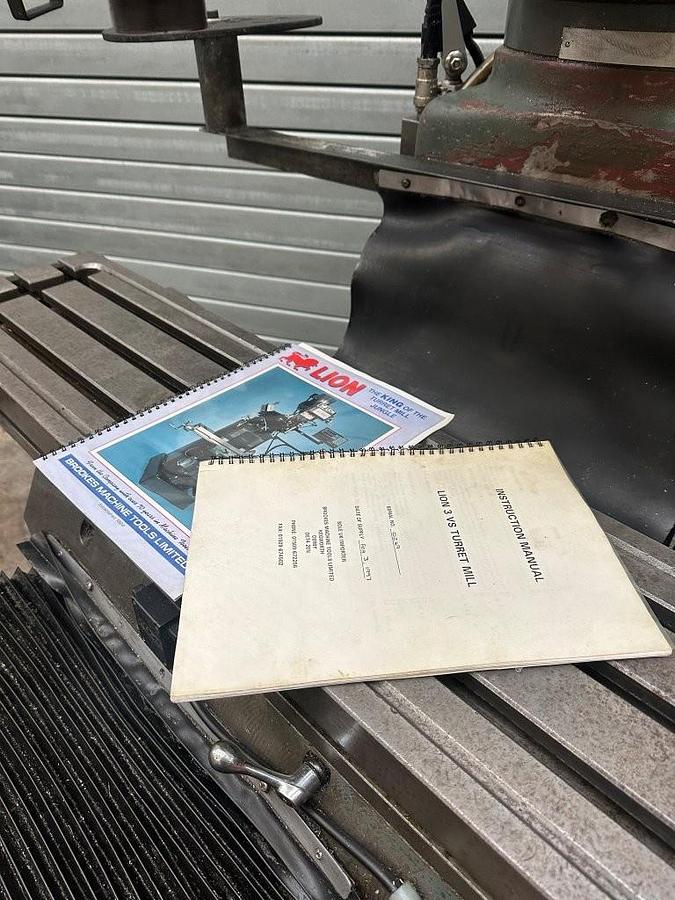 Used Lion 3VS Turret Mill