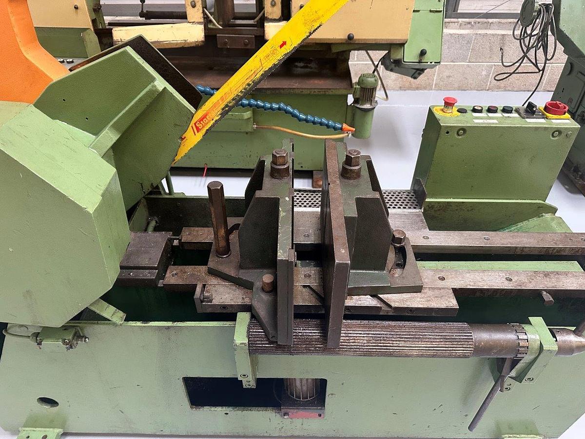 Used Kasto EBS 450U Hydraulic Hacksaw