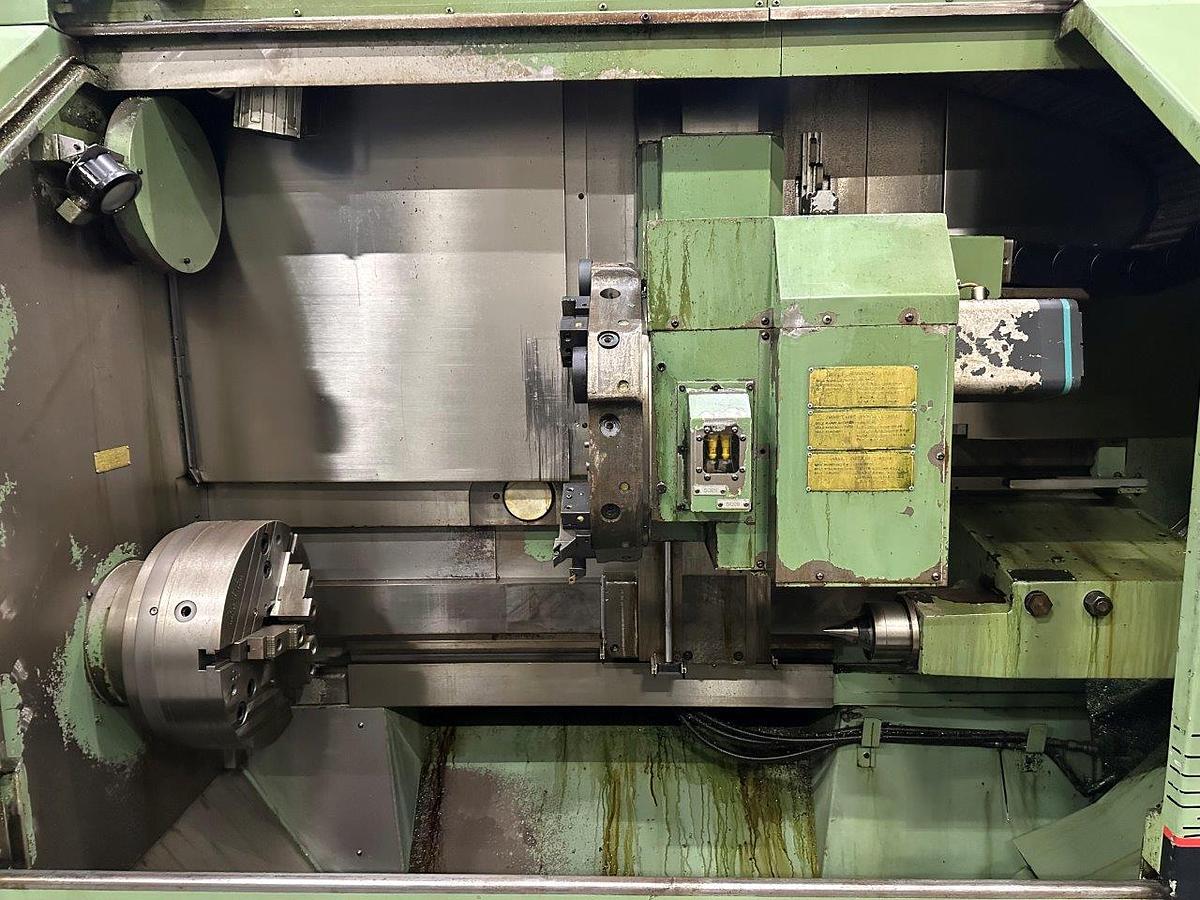 Used DSG Series 3000 CNC Lathe (1990)