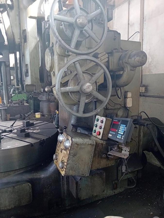 Used Webster & Bennett 60″ M Type Vertical Borer