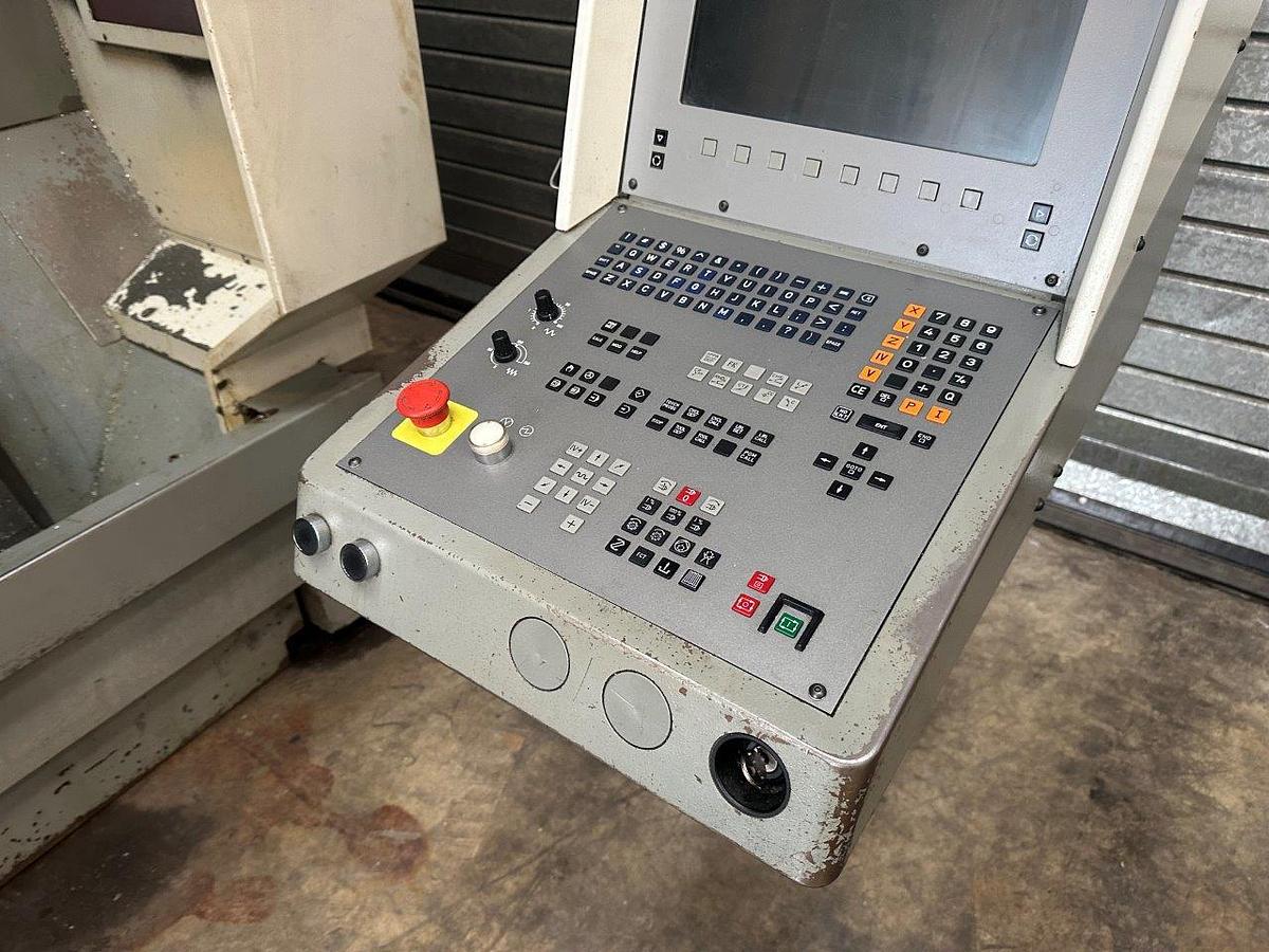 Used DMU 70 Evolution 5 Axis Machining Centre (2001)