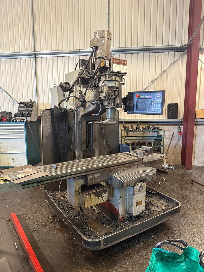 Used XYZ 4000 CNC Milling Machine