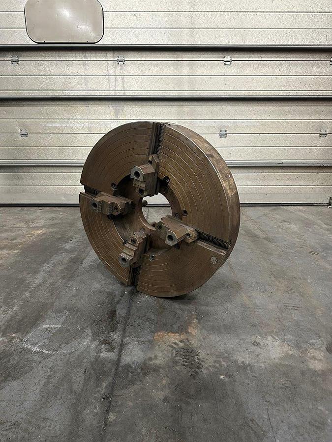 Used 30″ Pratt 4 Jaw Chuck