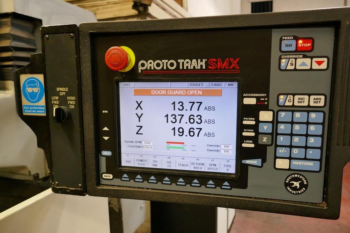 Used XYZ SMX 3500 CNC Turret Mill