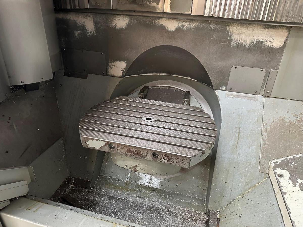 Used DMU 70 Evolution 5 Axis Machining Centre (2001)