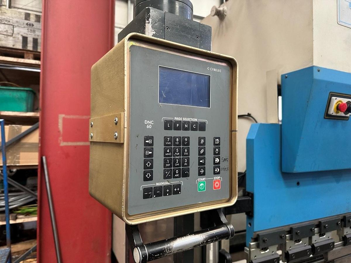 Used Rico Syncro PRCN 30-135M CNC Pressbrake