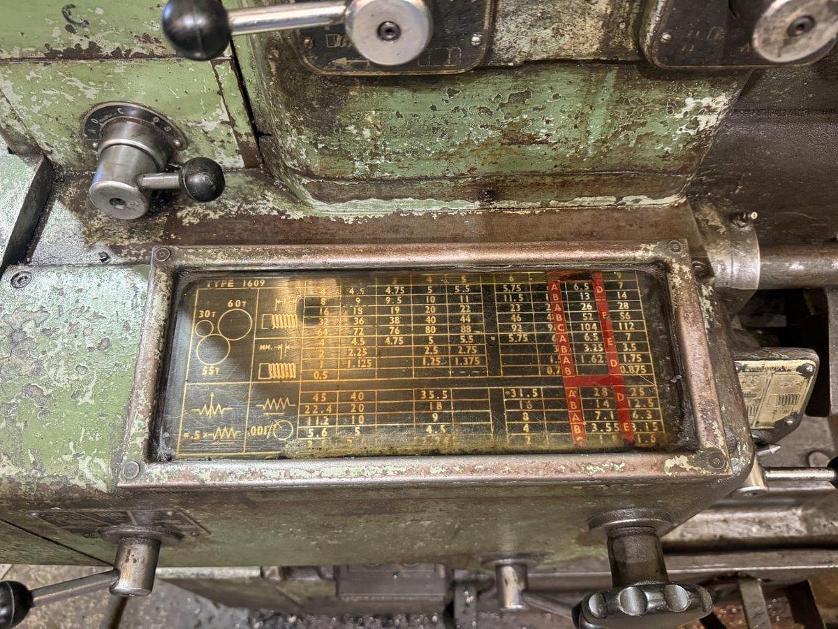 Used DSG Type 1609 x 60 Centre Lathe