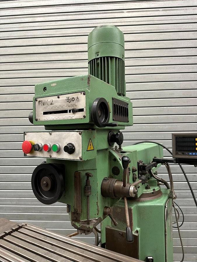 Used Tos FNK Turret Mill