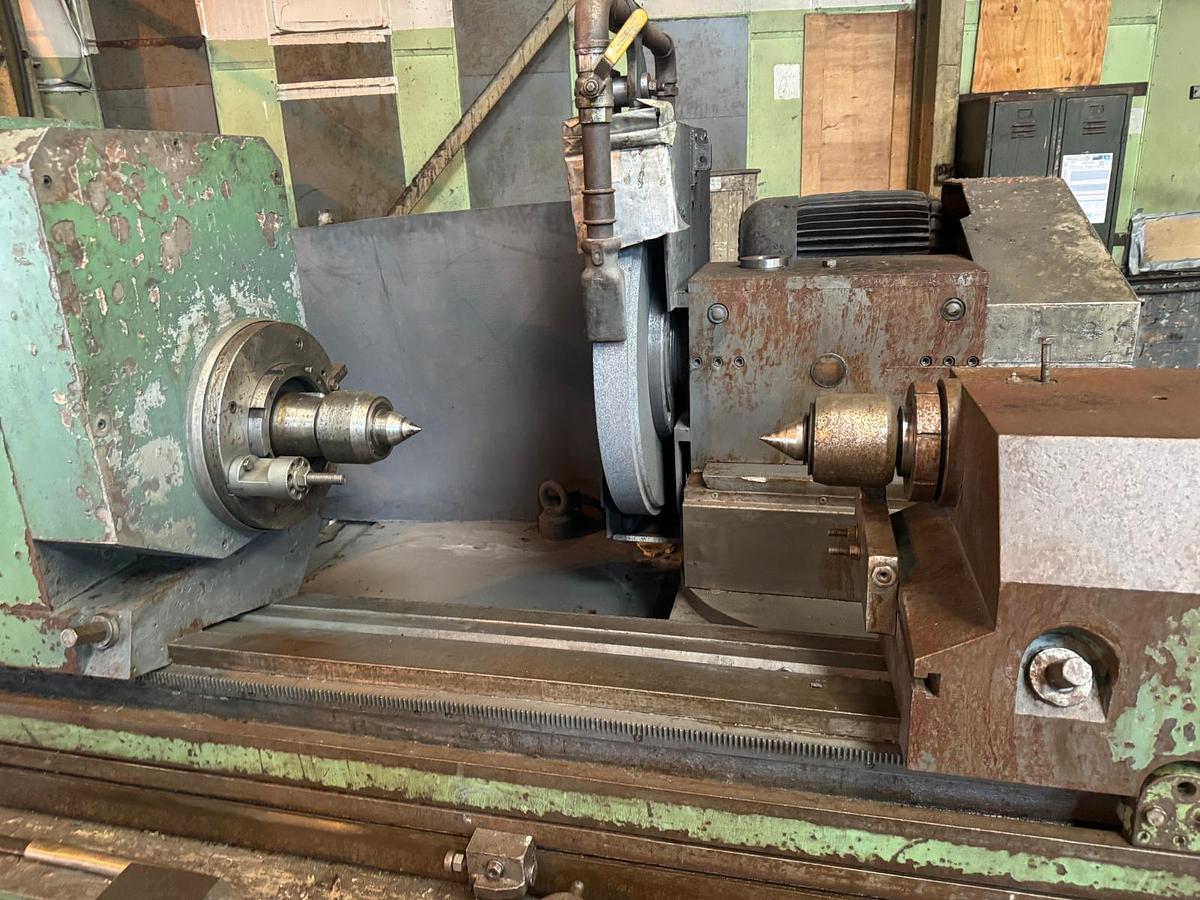 Used Cometa Model HSP 4000 Cylindrical Grinder