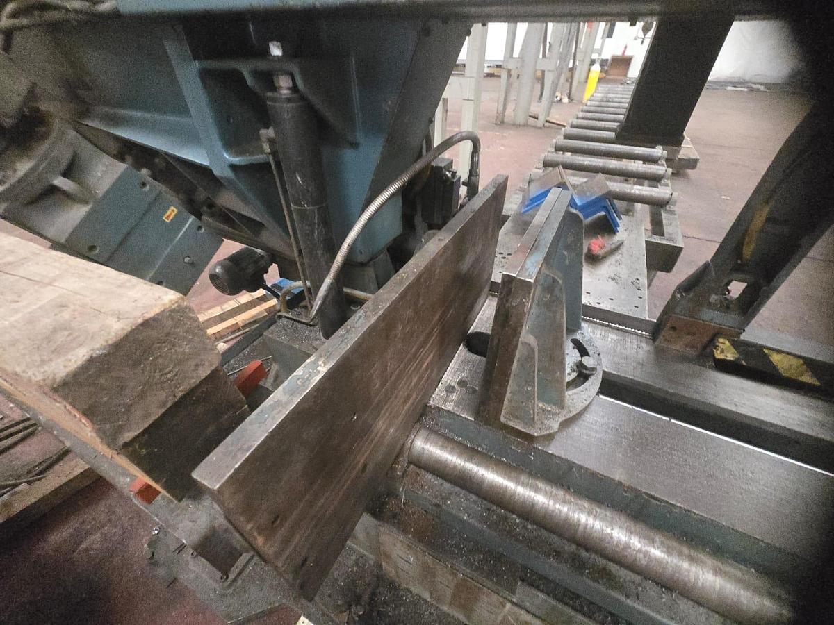 Used Durma DCB – M 560 / 750 Horizontal Mitre Bandsaw