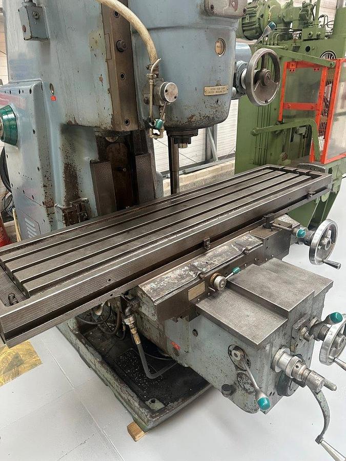Used Cincinnati Model 310-16 EDO Vertical Mill
