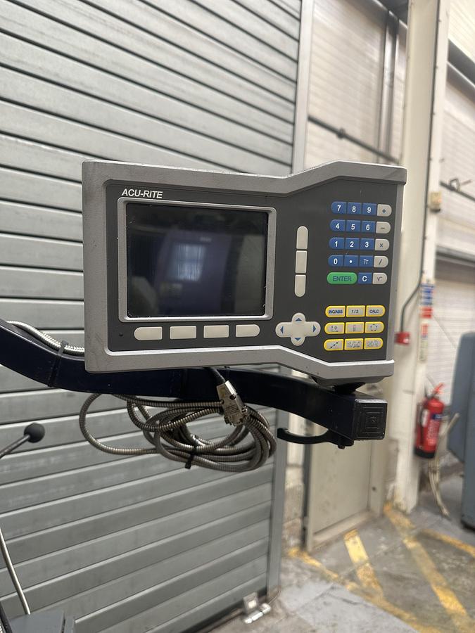 Used Bridgeport Series 1 2 hp Vari speed Turret Milling Machine