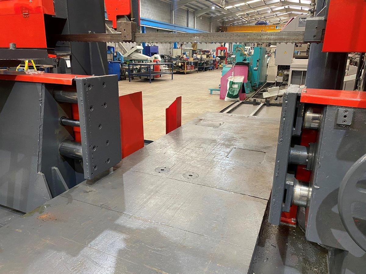 Used Amada H1300 Horizontal Bandsaw