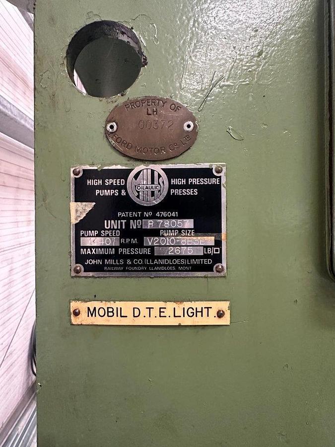 Used Mills 25 Ton Hydraulic Vertical Press