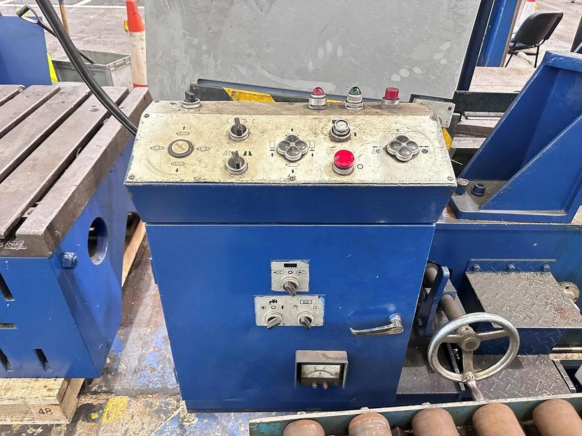 Used Daito ST6090 Mitre Base Horizontal Bandsaw