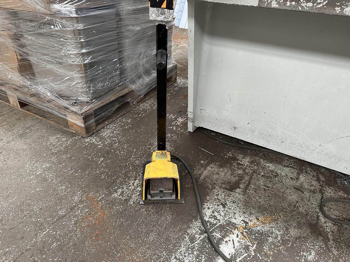 Used QC12K – 6 X 3200 Guillotine