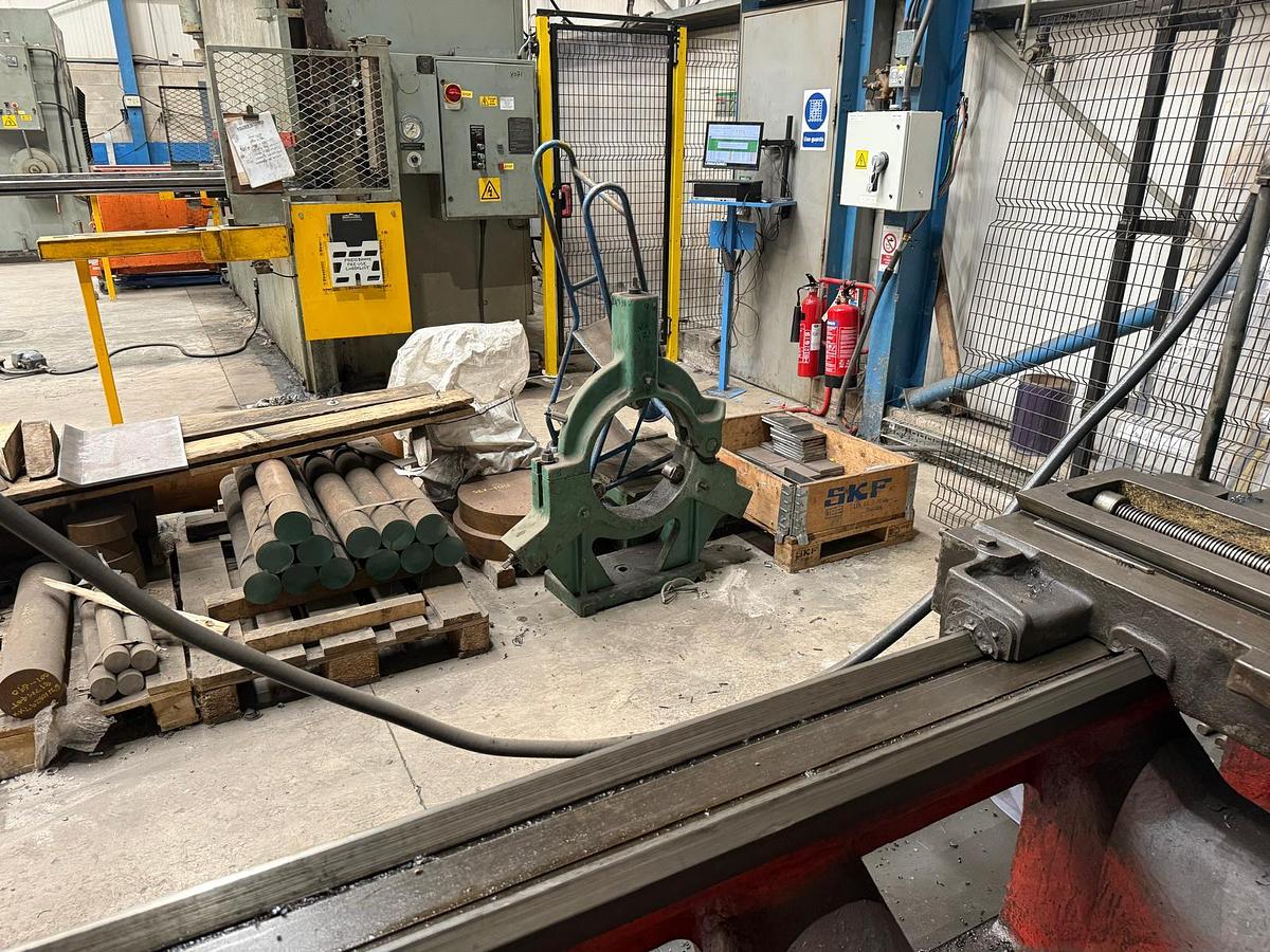 Used Mostana 1M65 x 5000mm Centre Lathe