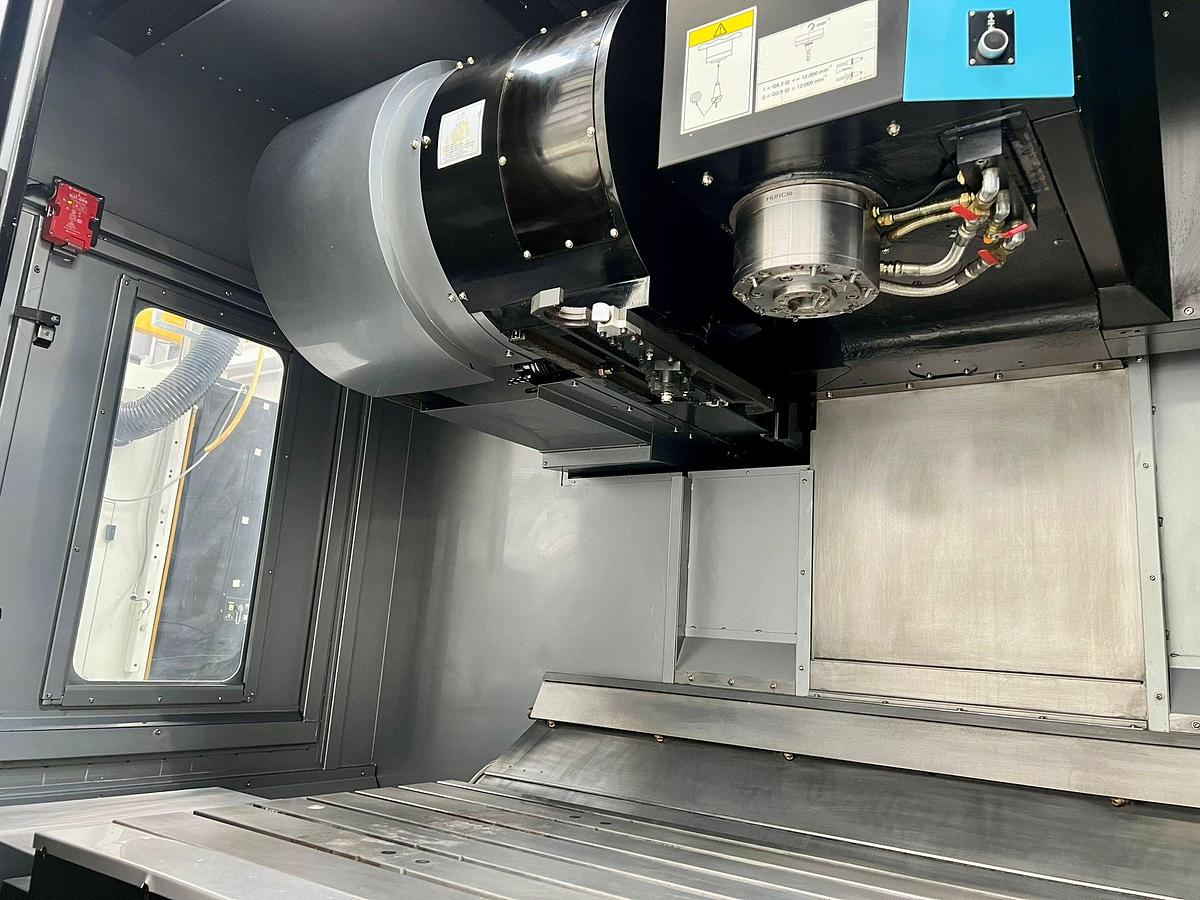 Used Hurco VMX50i (2014) 3-Axis Vertical Machining Centre