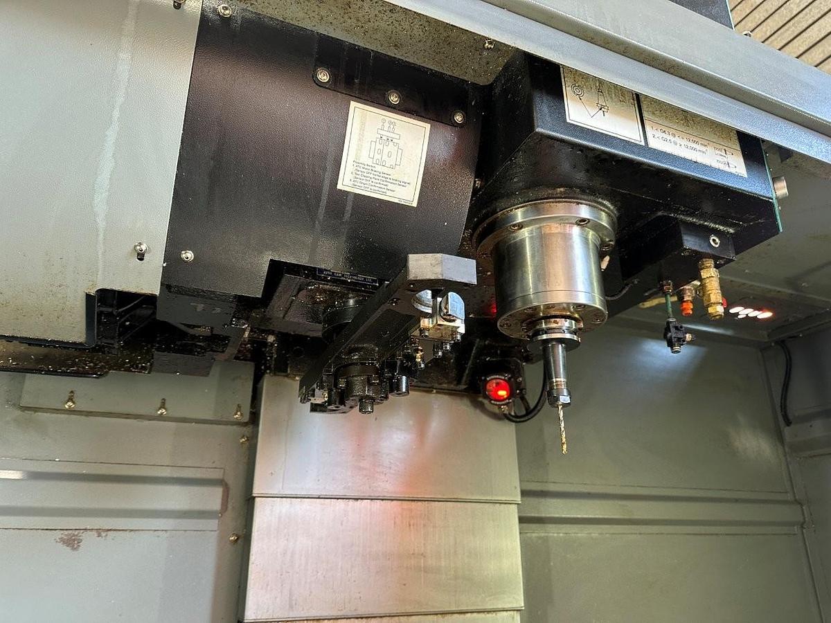 Used Hurco VM20i