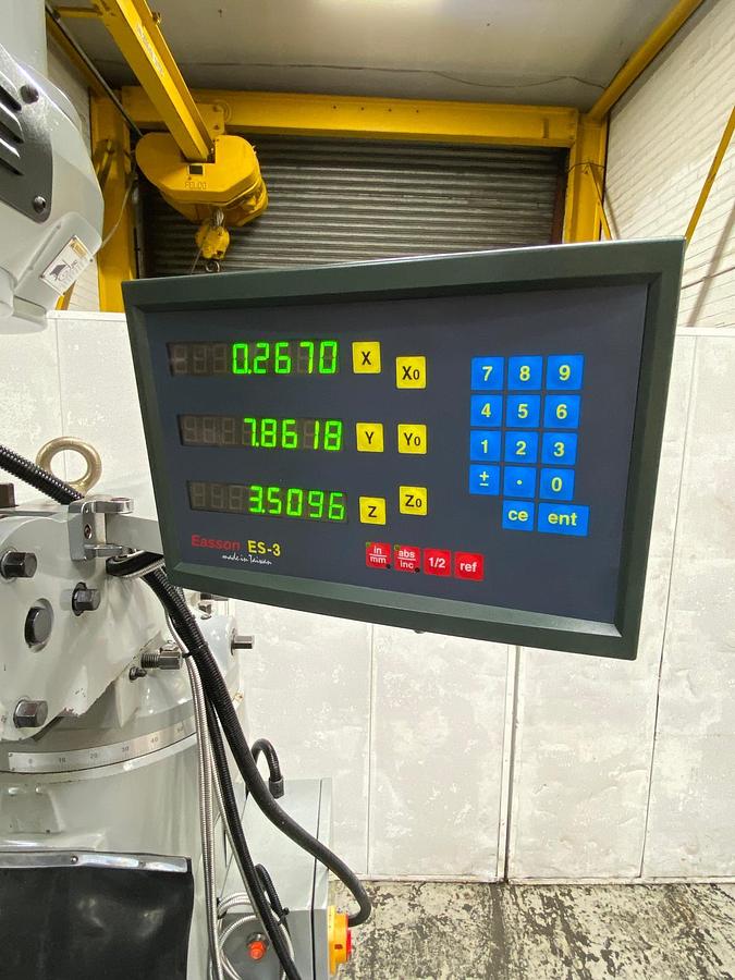 Used XYZ 1500 Turret Milling Machine