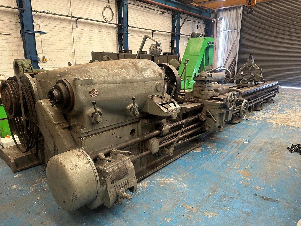 Used Lang 28″ x 200″ Gap bed Centre Lathe